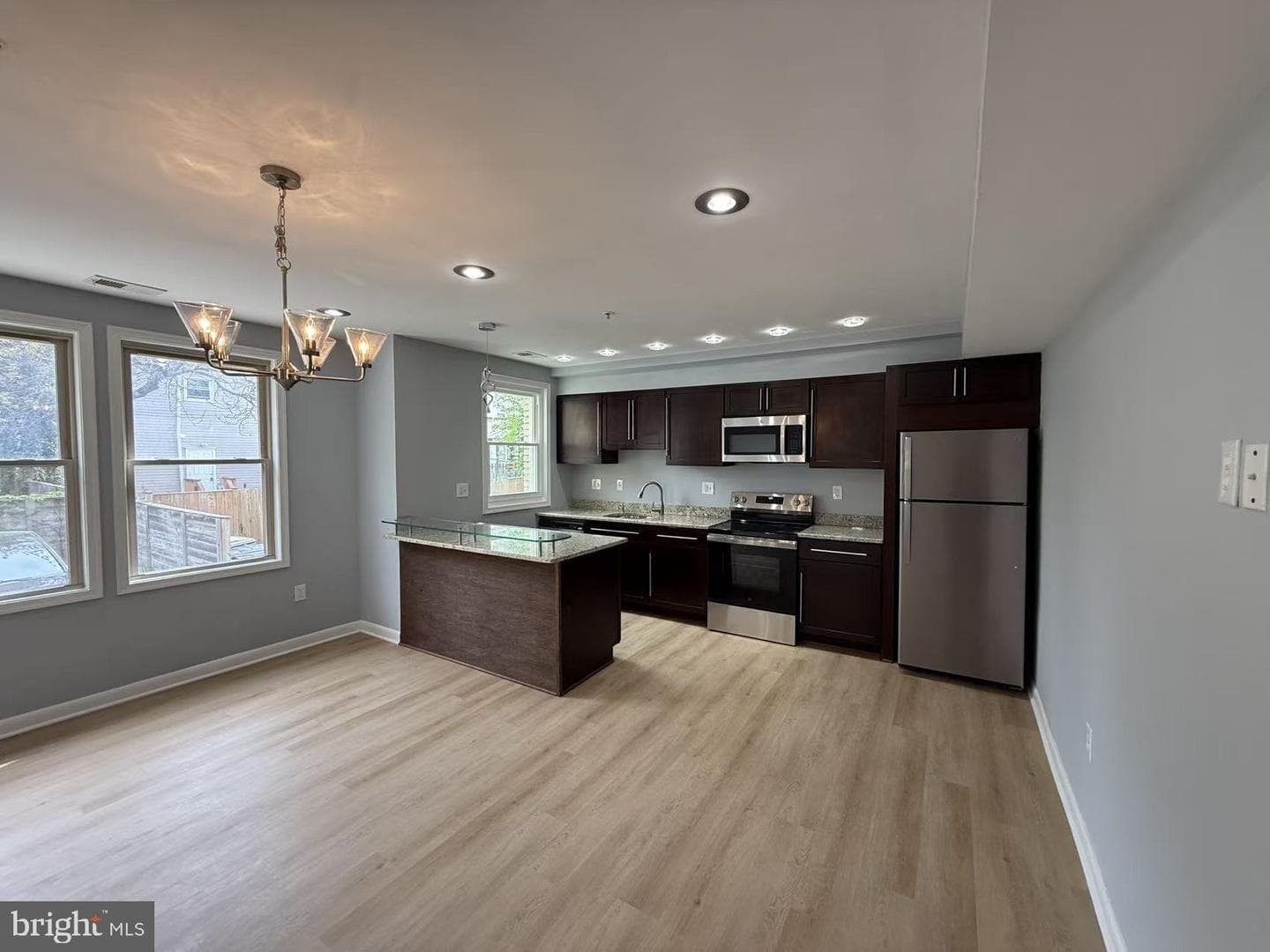 412 19th Street NE #201 photo 5