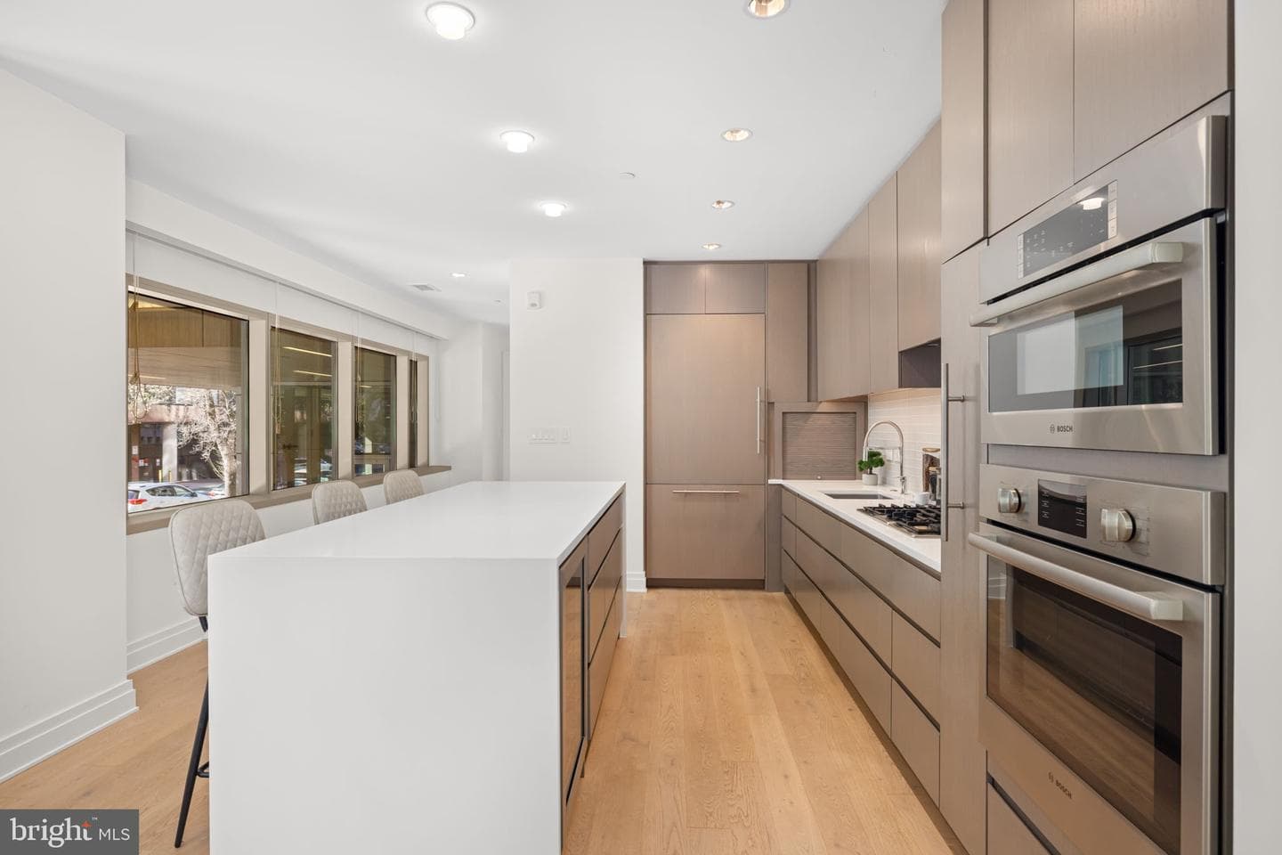 2501 M Street NW #t04 photo 4