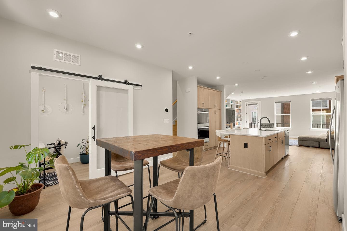 452 Altezza Drive NE photo 28