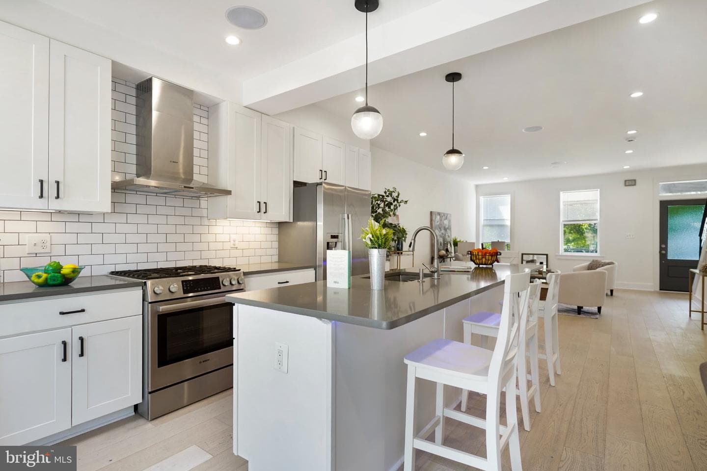 112 V Street NE photo 6