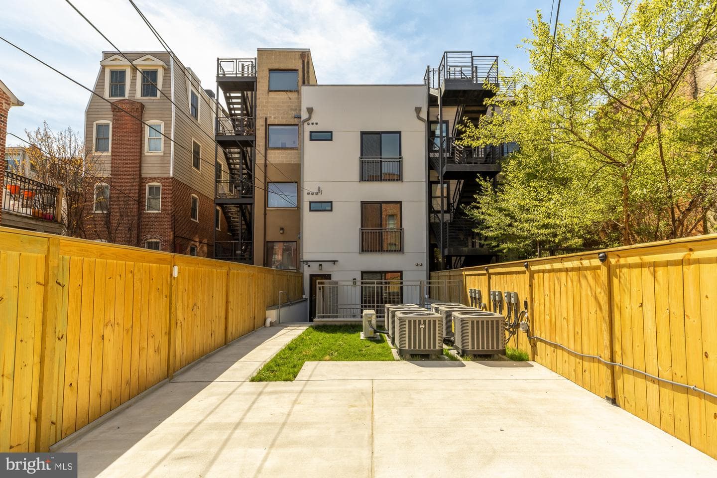 1463 Harvard Street NW #3 photo 22