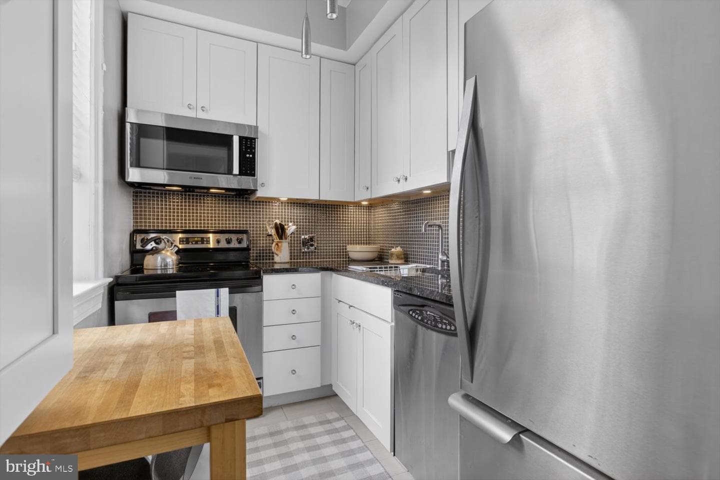 520 E Street NE #205 photo 10