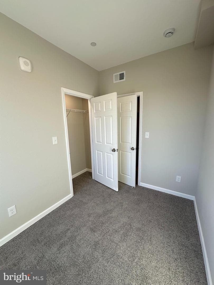 1812 H Place NE #104 photo 12