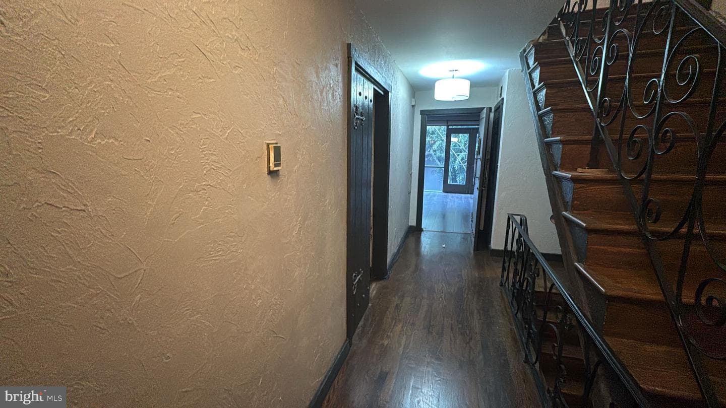 2142 Cathedral Avenue NW photo 13