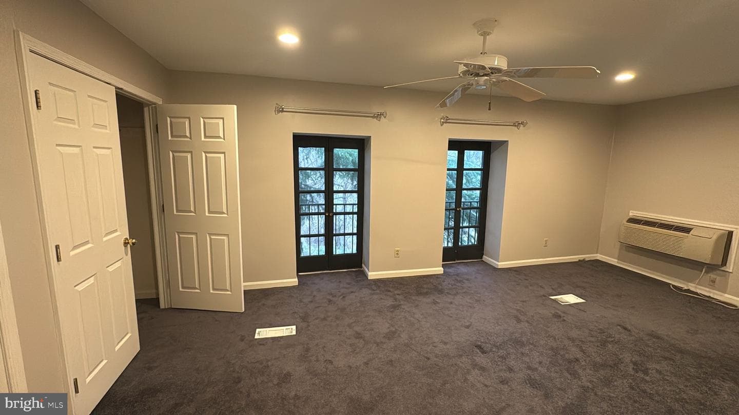 2142 Cathedral Avenue NW photo 14