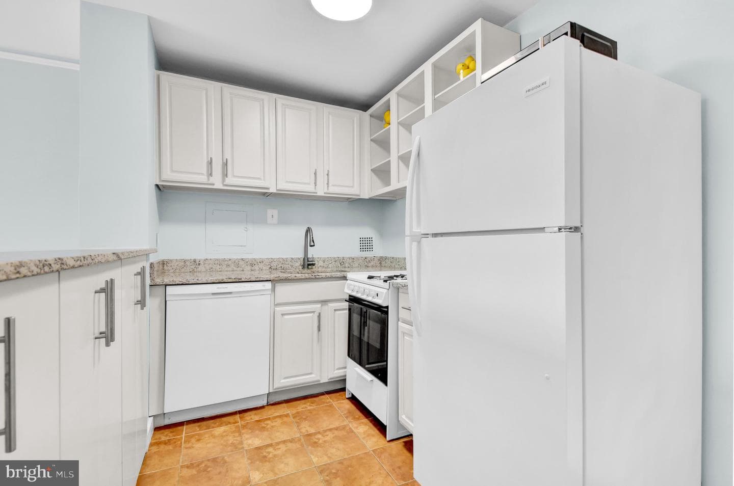 950 25th Street NW #605n photo 5