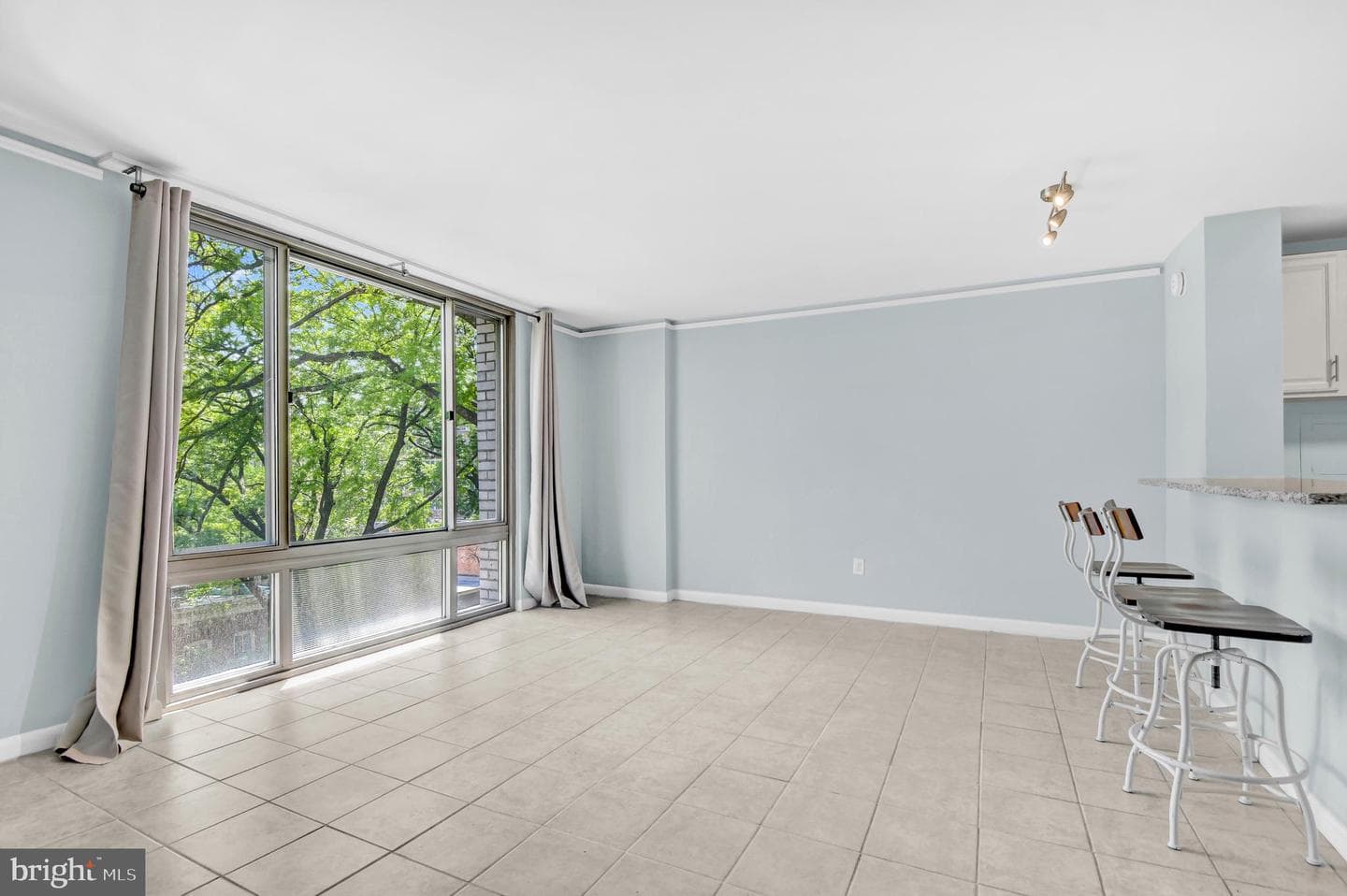 950 25th Street NW #605n photo 7