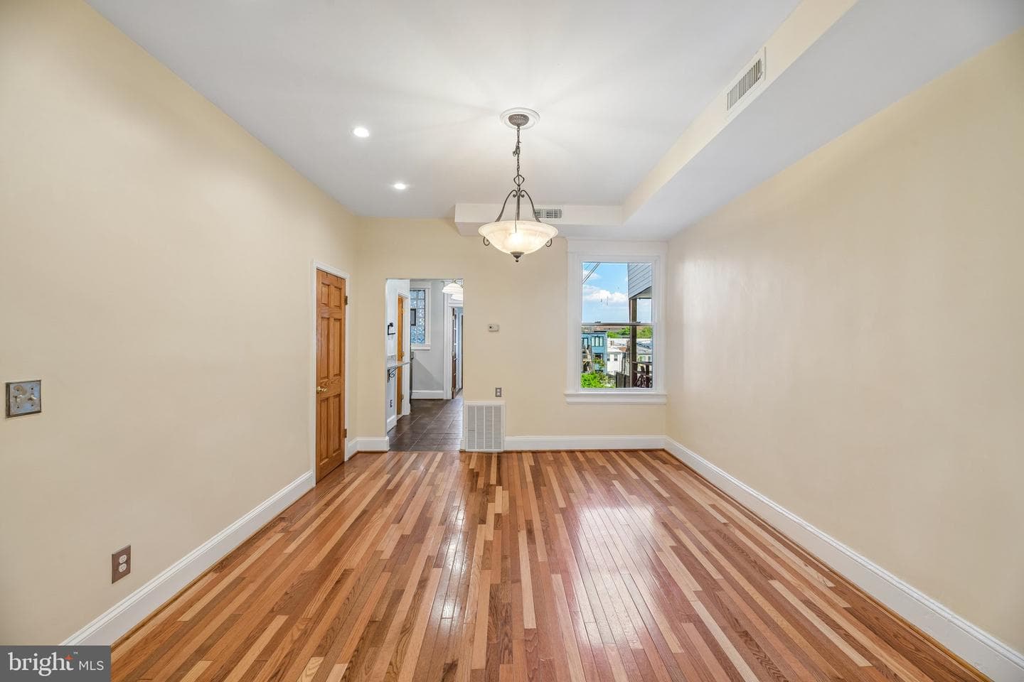 2119 3rd Street NE photo 14