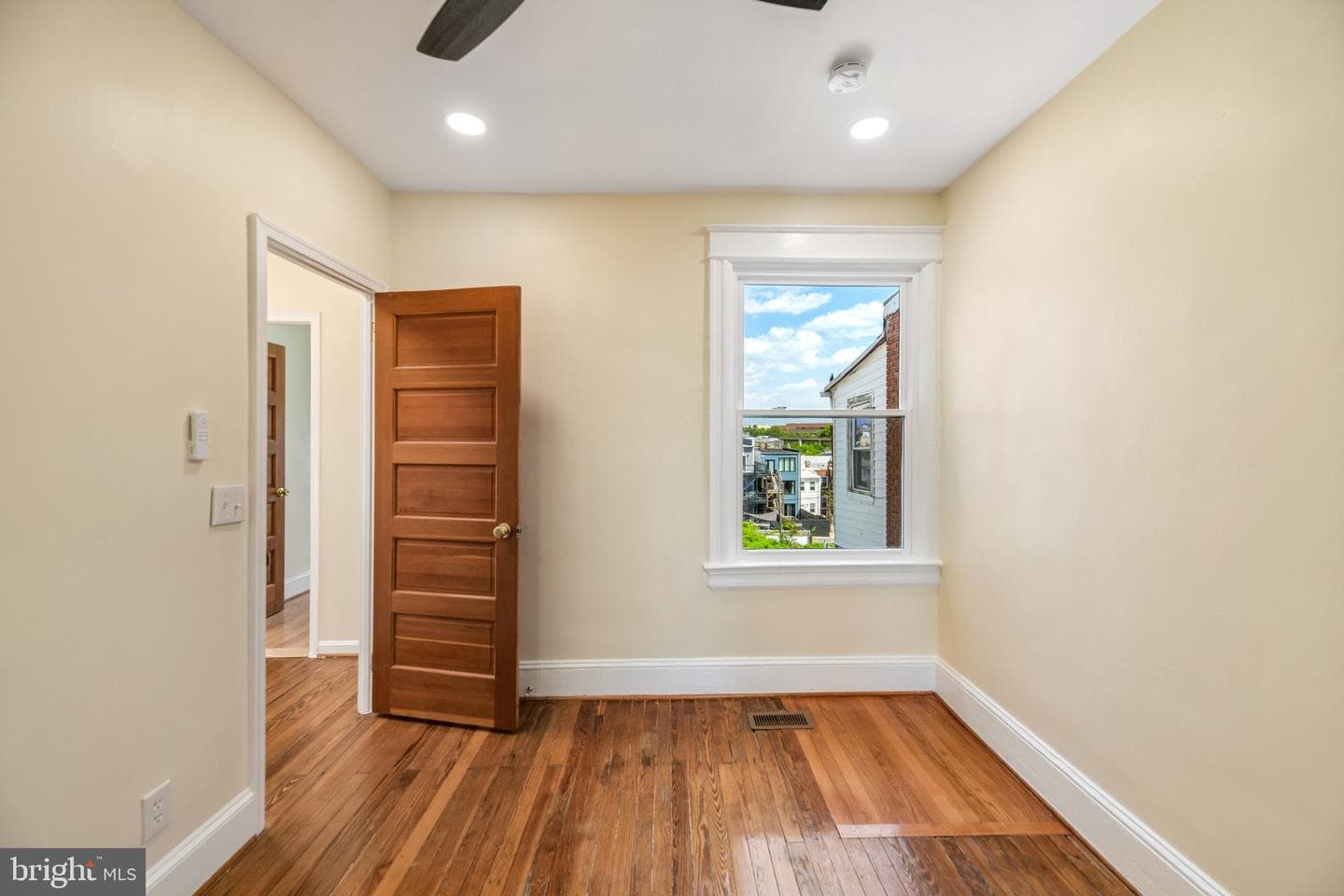 2119 3rd Street NE photo 36