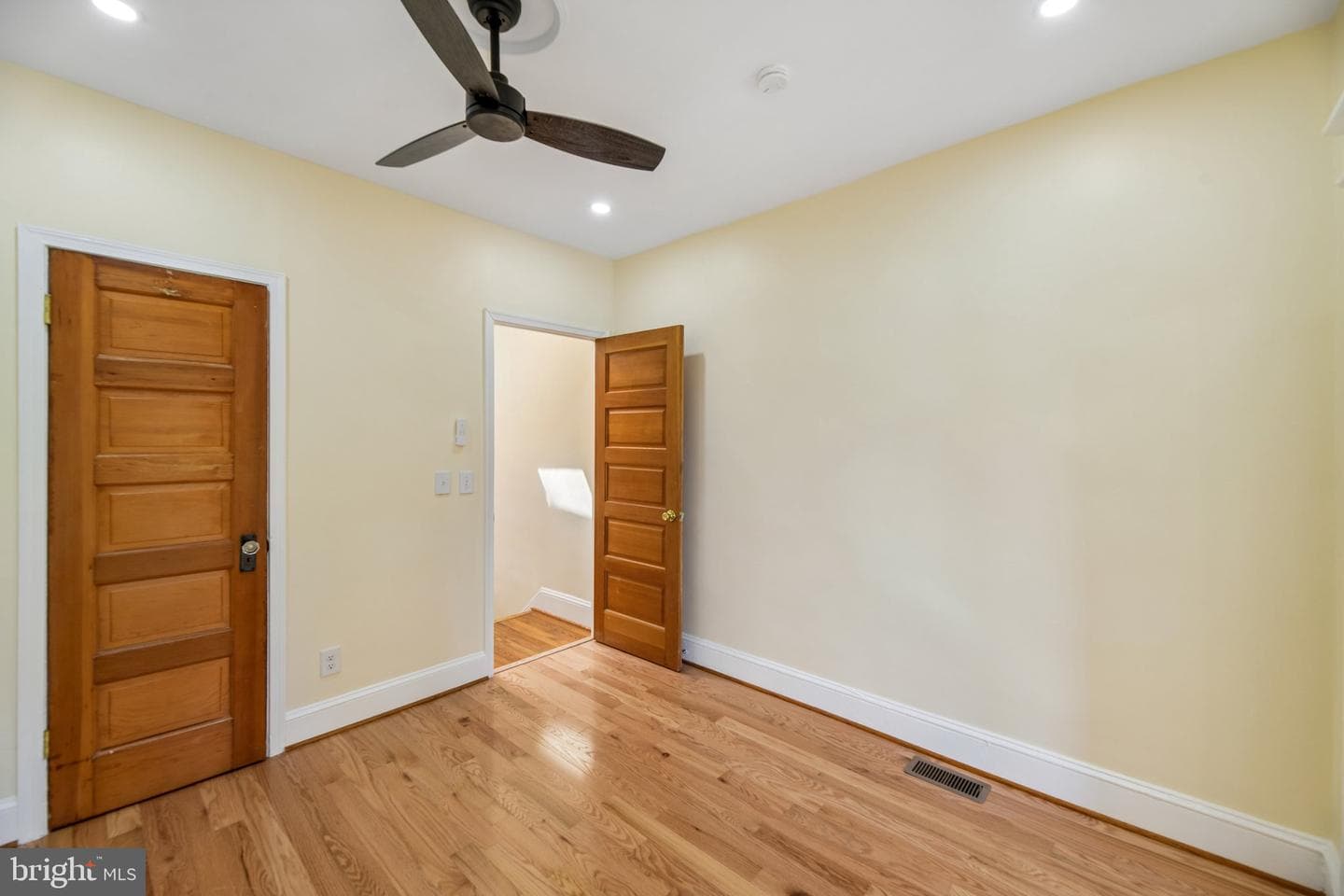 2119 3rd Street NE photo 39