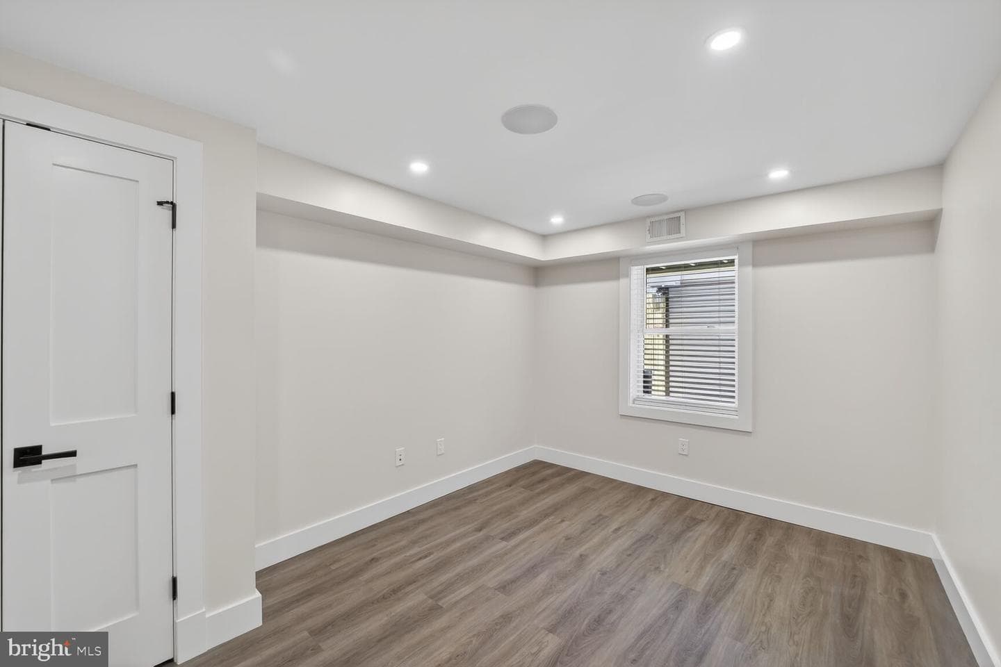1114 Oates Street NE photo 39