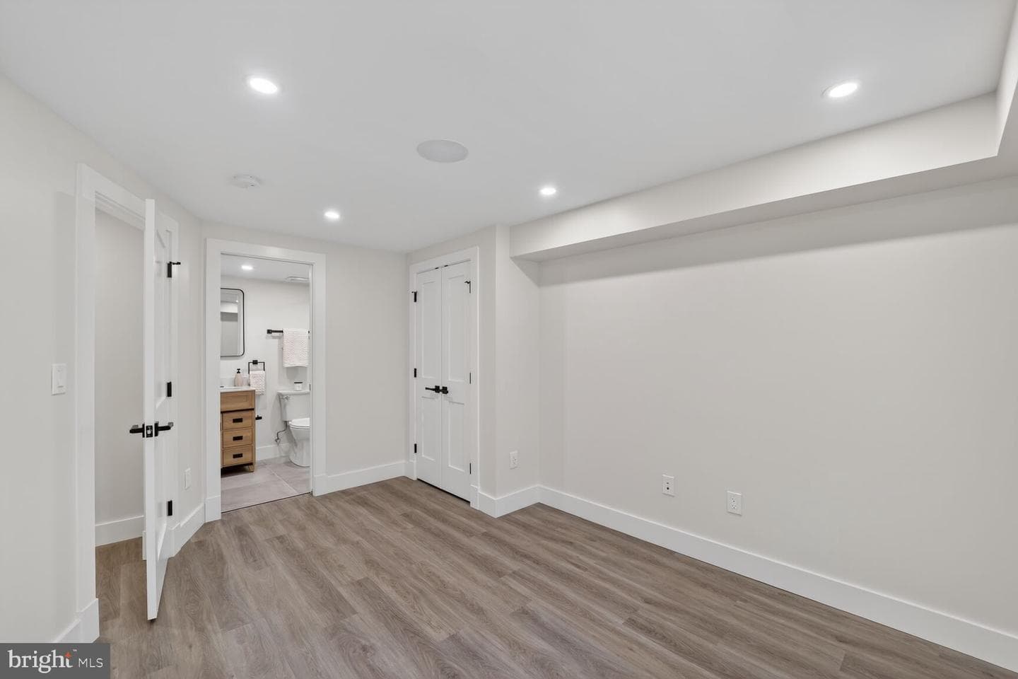1114 Oates Street NE photo 40