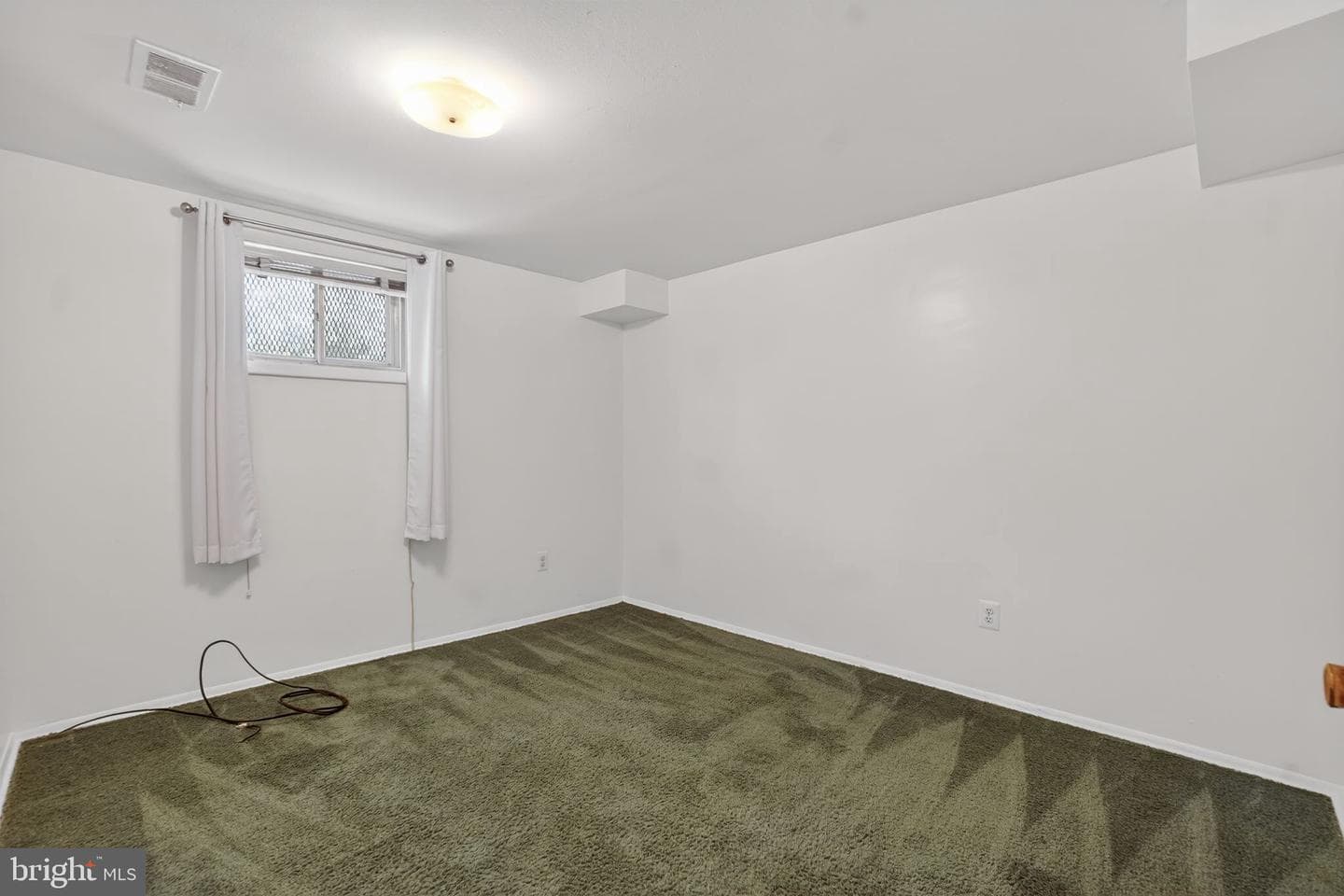 109 Van Buren Street NW photo 27