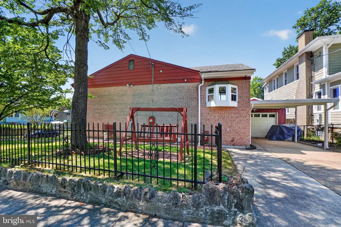 109 Van Buren Street NW photo 4