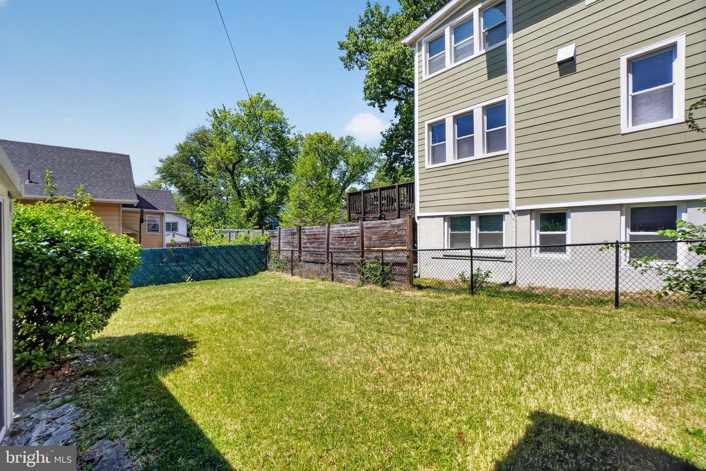 109 Van Buren Street NW photo 8