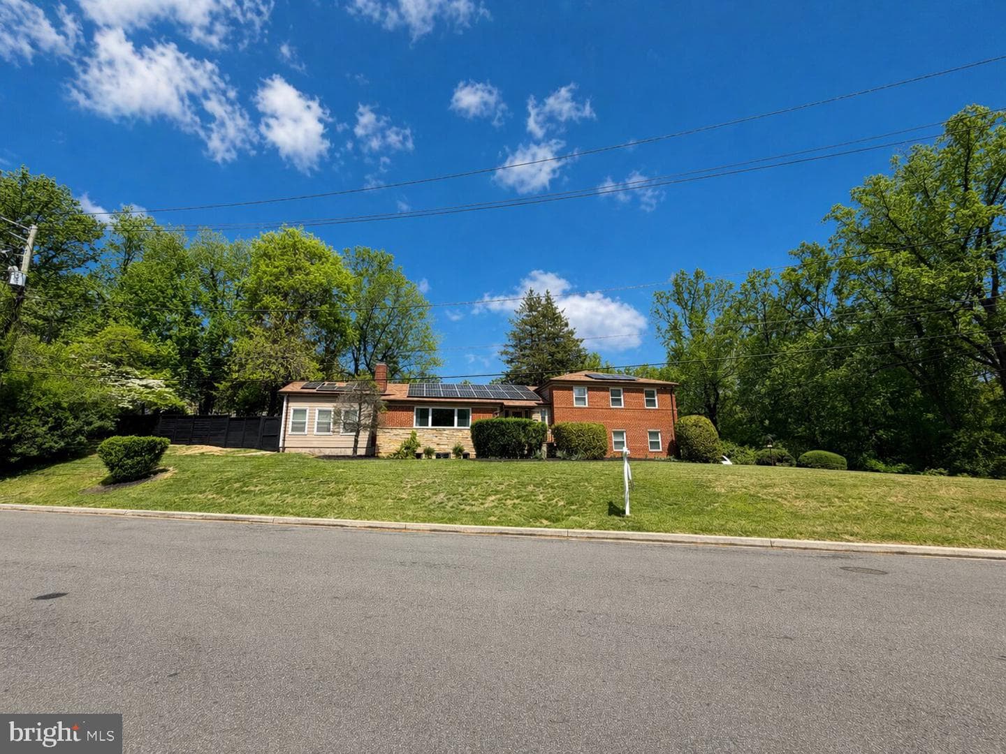 1801 Primrose Road NW photo 4