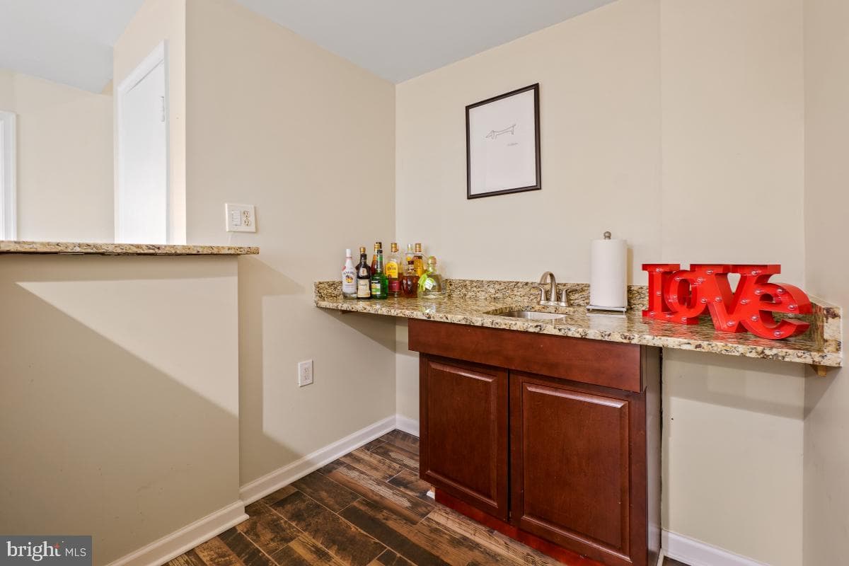 1801 Primrose Road NW photo 40