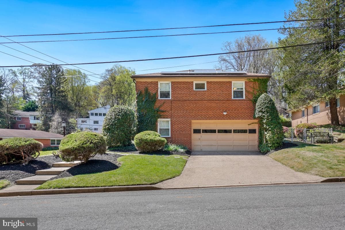 1801 Primrose Road NW photo 5