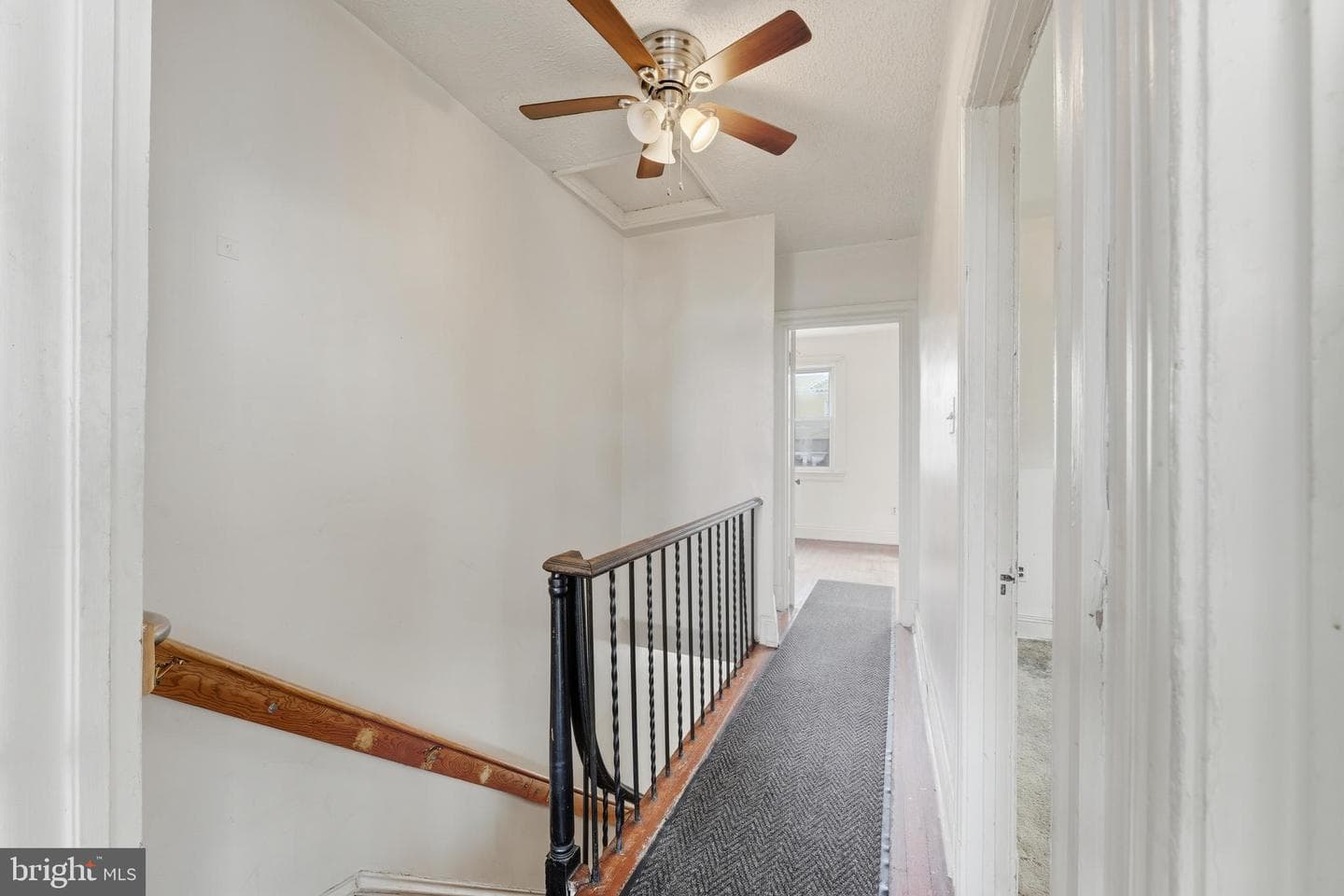 726 Somerset Place NW photo 14