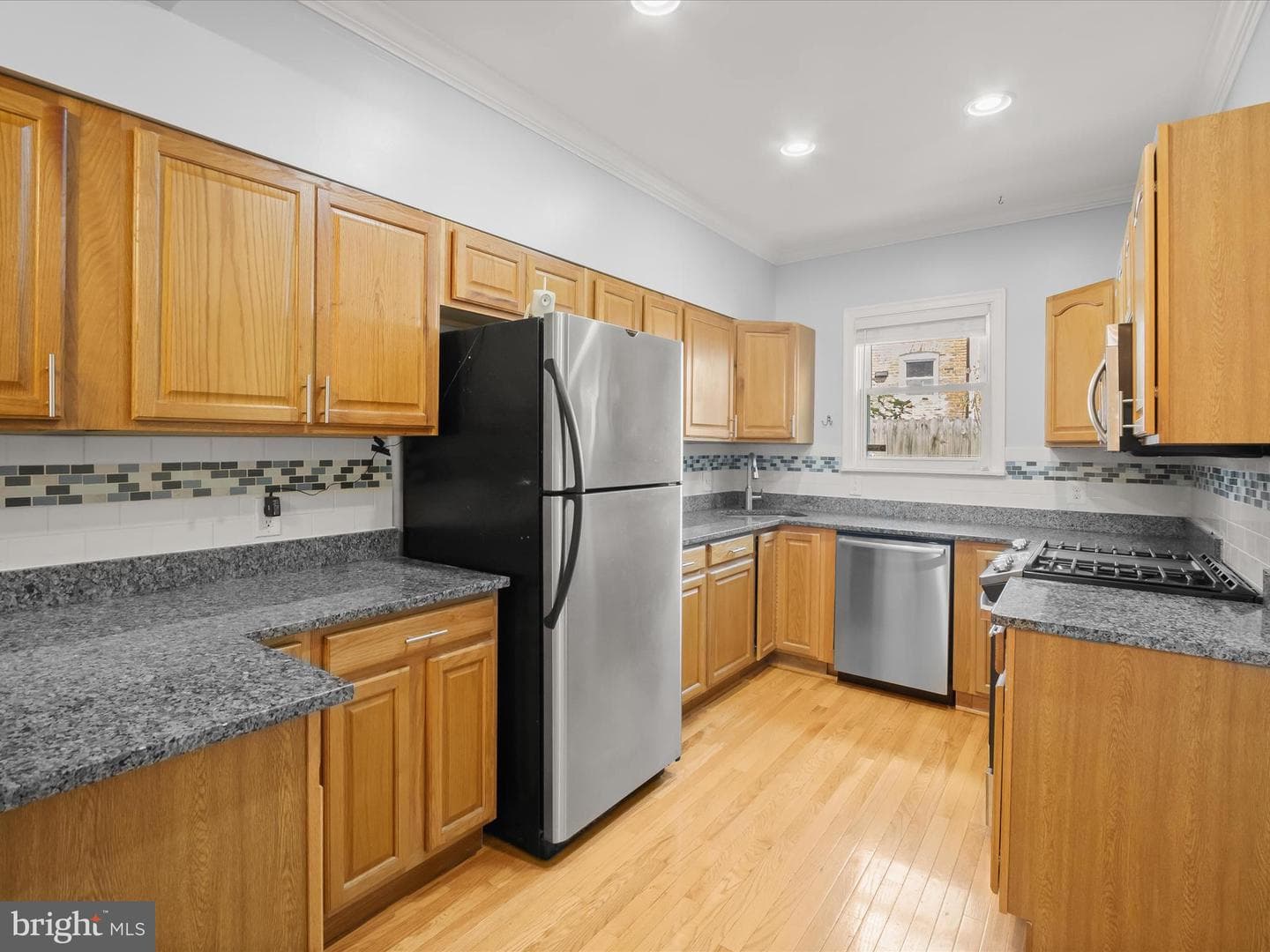 1648 Kramer Street NE photo 8