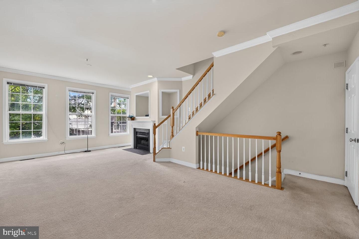 821 Capitol Square Place SW photo 3