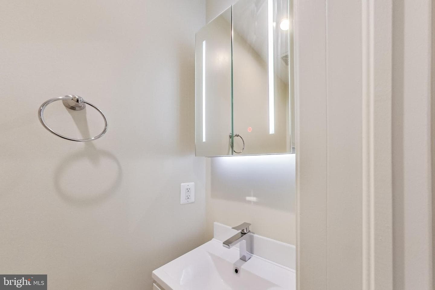 625 Park Road NW #206 photo 14