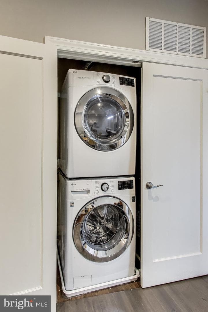 625 Park Road NW #206 photo 23