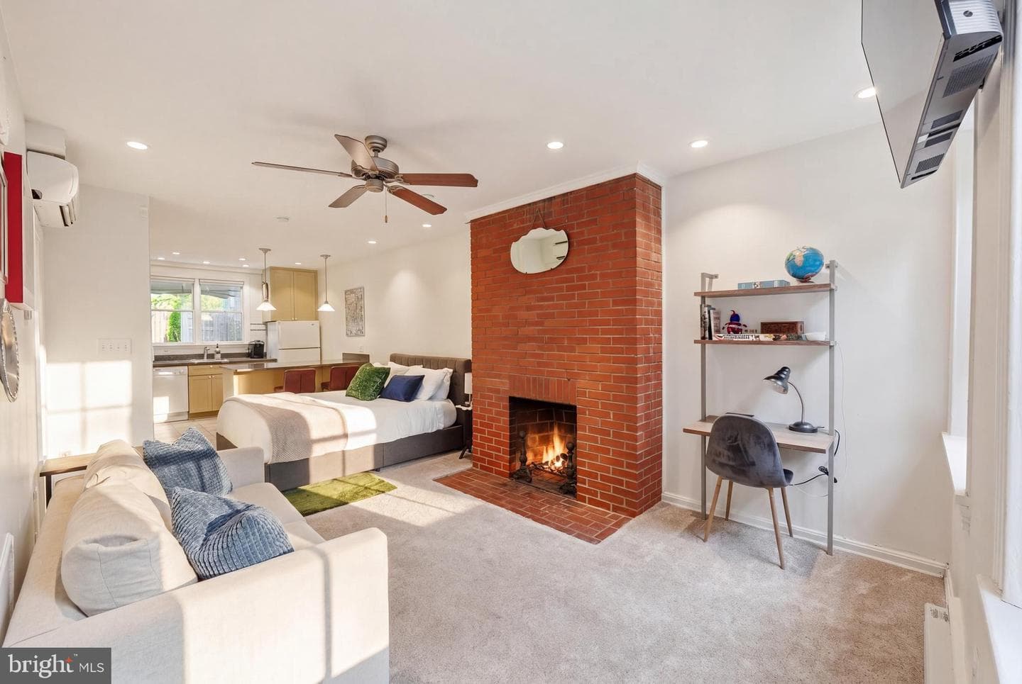 319 C Street SE photo 55