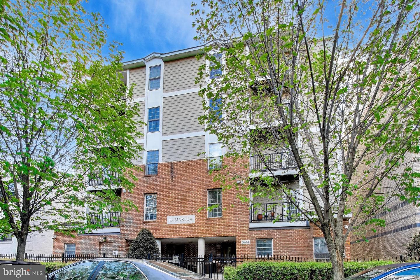 5414 1st Place NW #b2, Washington