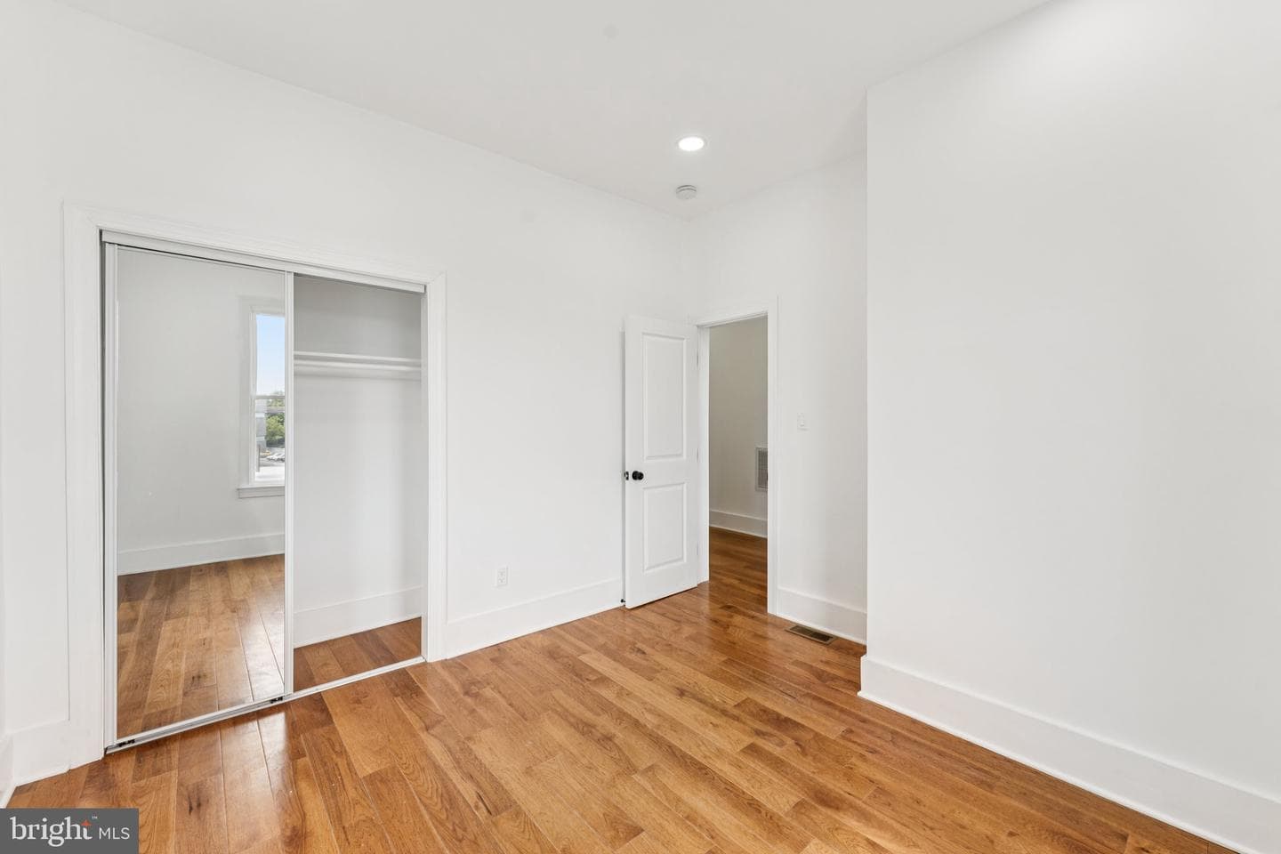 2105 4th Street NE photo 19
