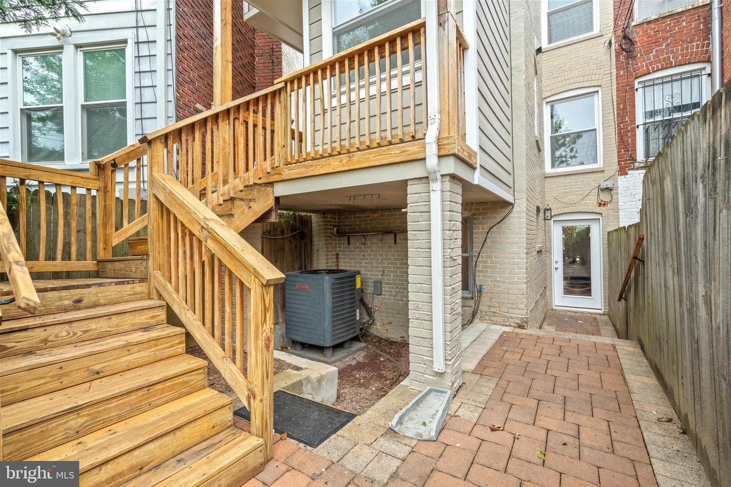 1426 Massachusetts Avenue SE photo 43