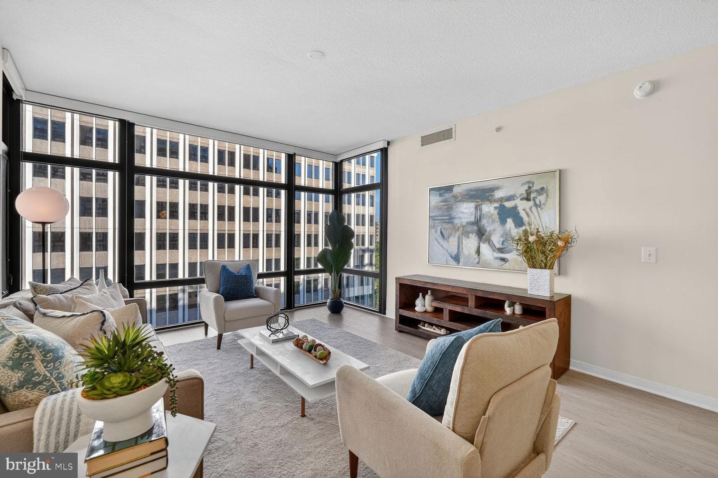 1010 Massachusetts Avenue NW #807 photo 3