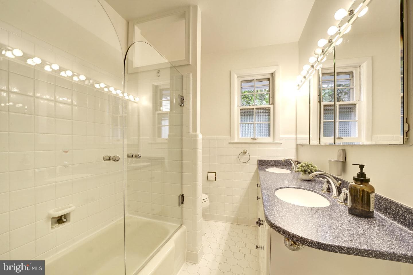 2824 Ellicott Street NW photo 39