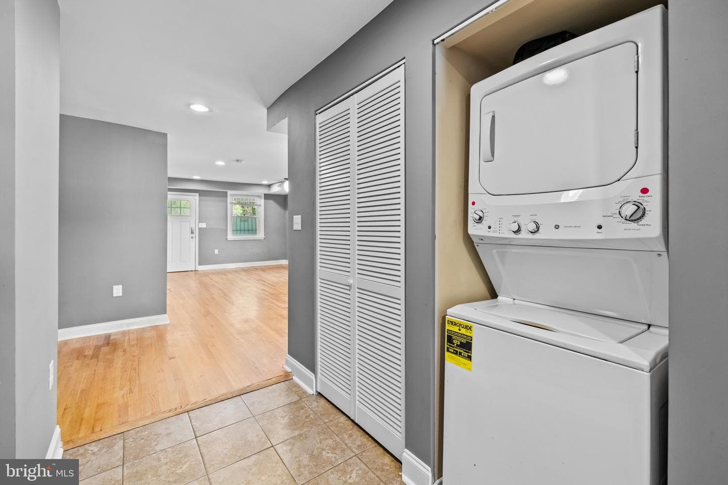 108 Kenilworth Avenue NE photo 15