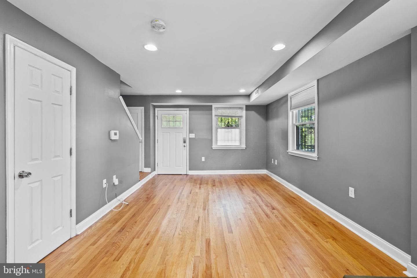 108 Kenilworth Avenue NE photo 3