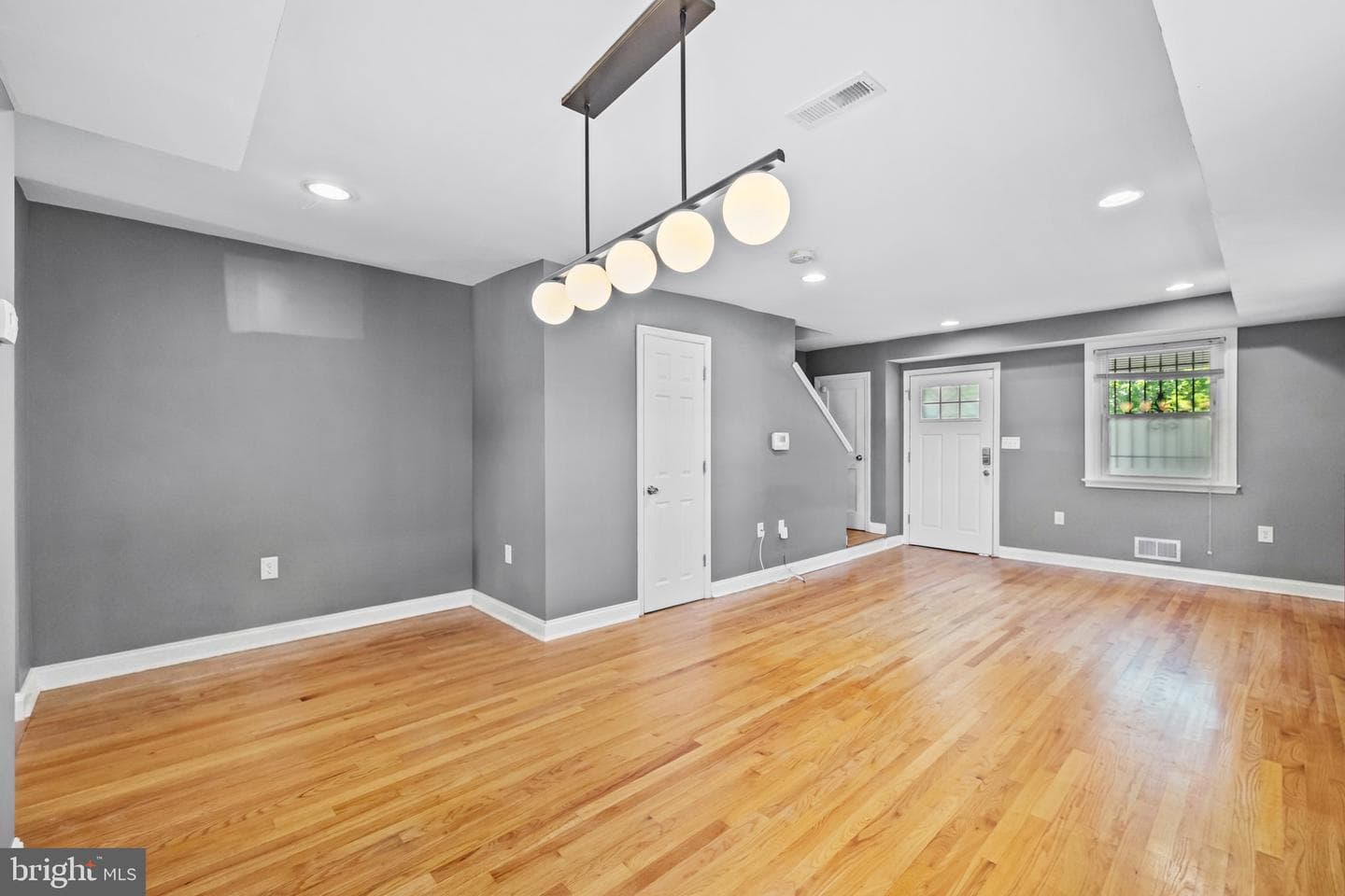 108 Kenilworth Avenue NE photo 8