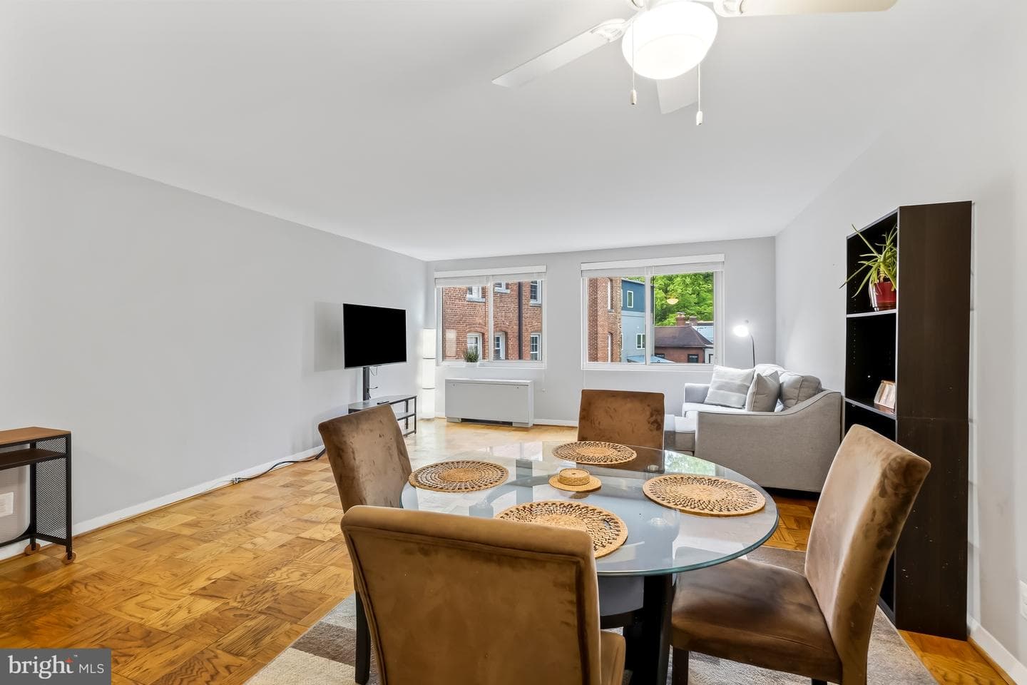 5406 Connecticut Avenue NW #401 photo 8