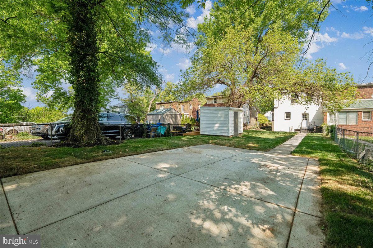 5025 Blaine Street NE photo 42