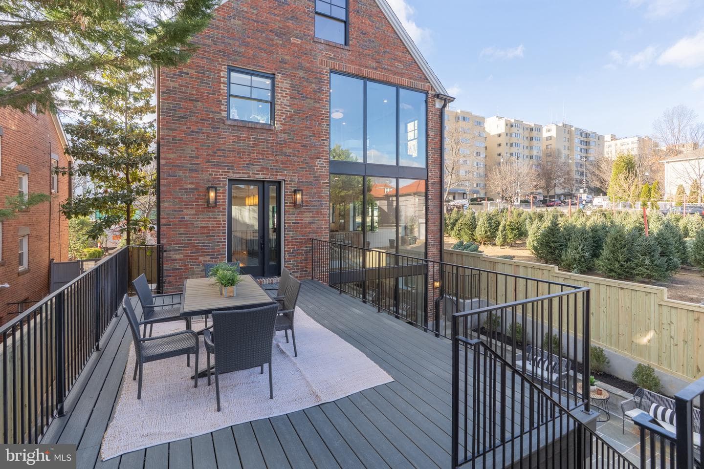 2619 Wisconsin Avenue NW photo 18