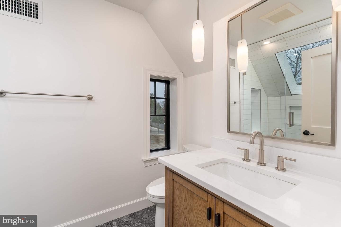 2619 Wisconsin Avenue NW photo 37