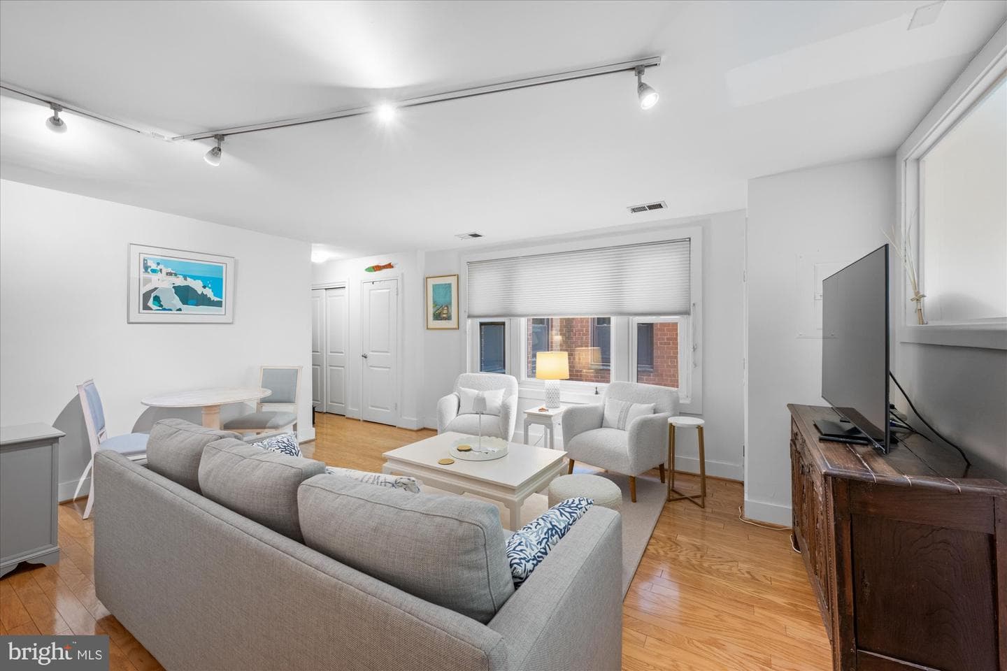 4840 Macarthur Boulevard NW #402 photo 7
