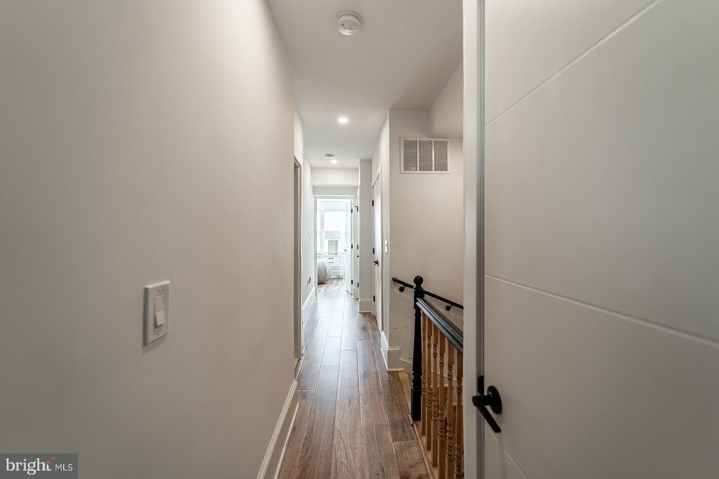 1919 Bennett Place NE photo 12