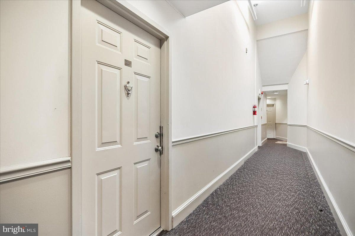 523 8th Street NE #302 photo 6