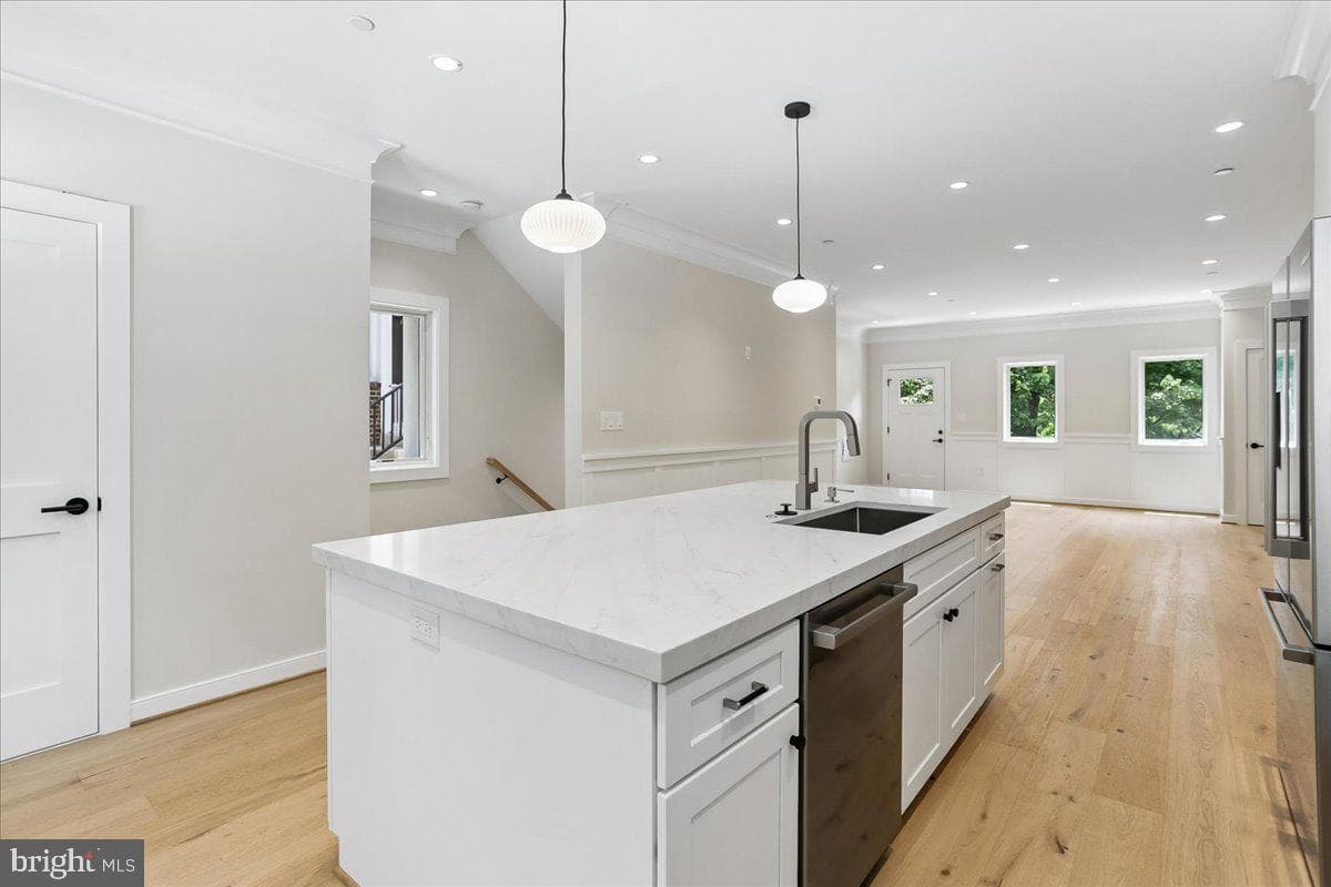 3929 Fulton Street NW #a photo 12