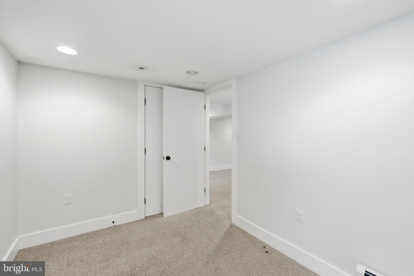 2211 R Street SE photo 35