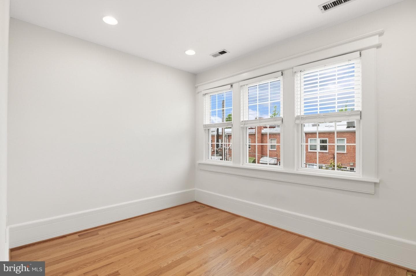 2442 39th Street NW photo 19