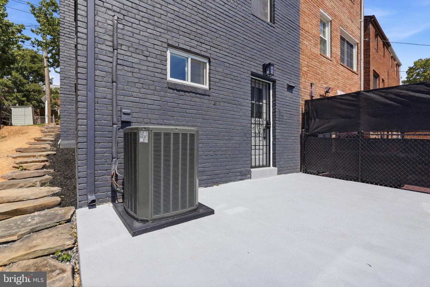 719 Hilltop Terrace SE photo 32