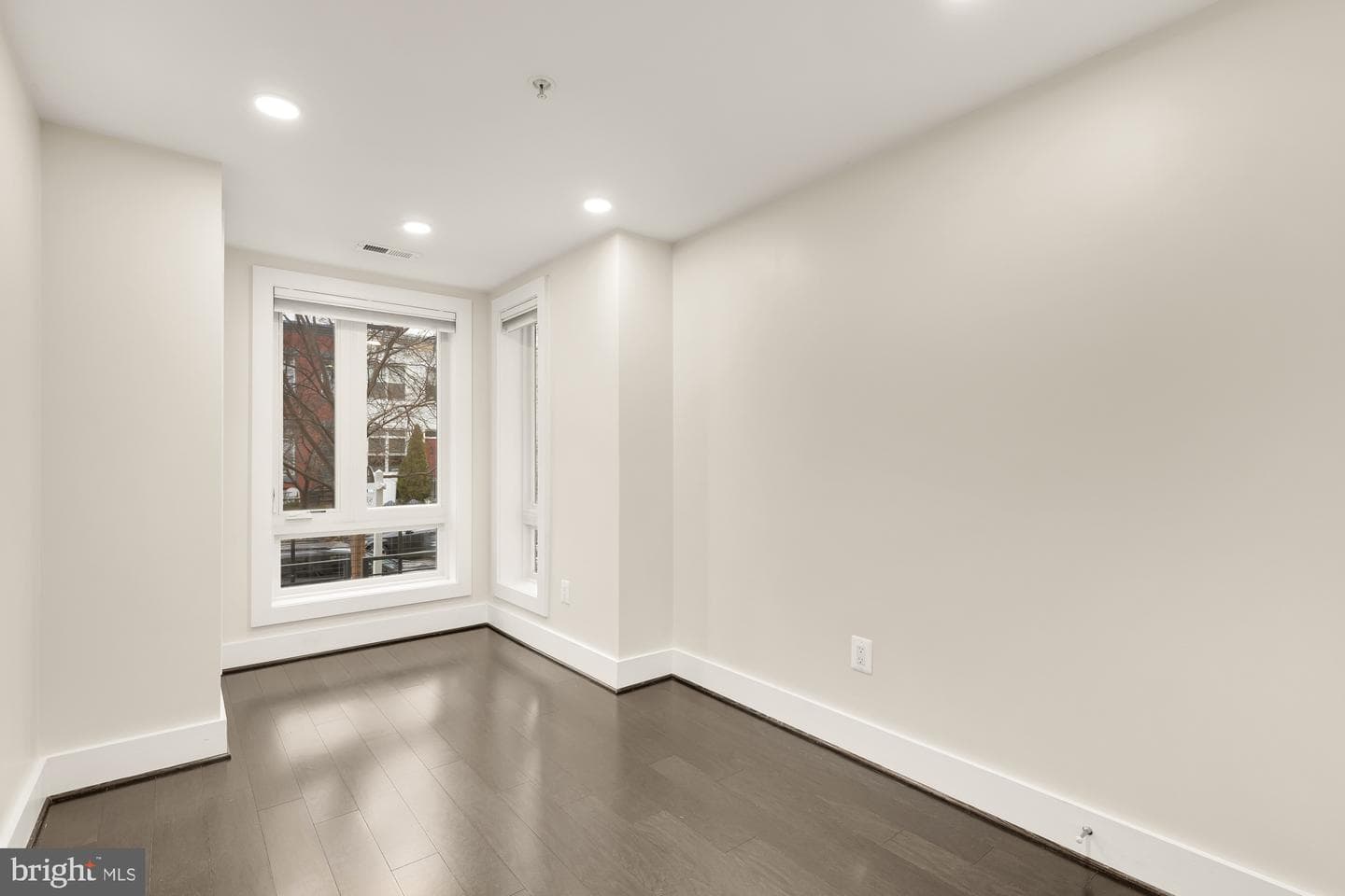1331 K Street SE #102 photo 11