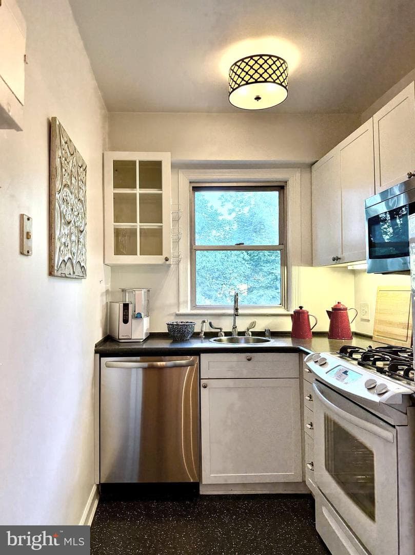 2500 Q Street NW #307 photo 15
