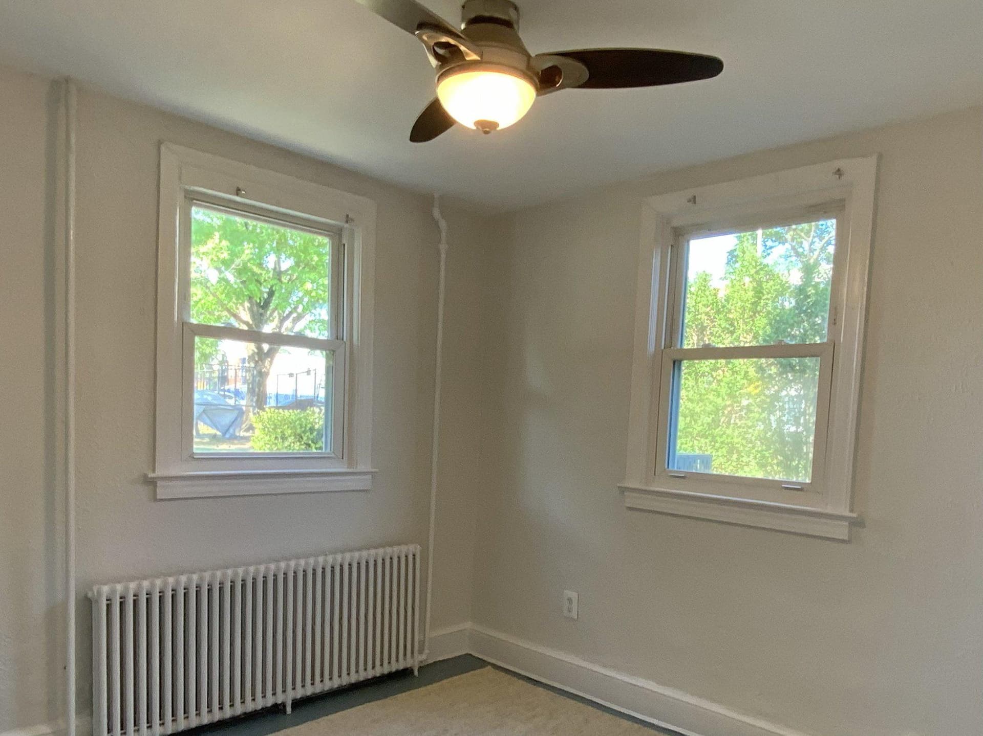 1772 E Street NE photo 23